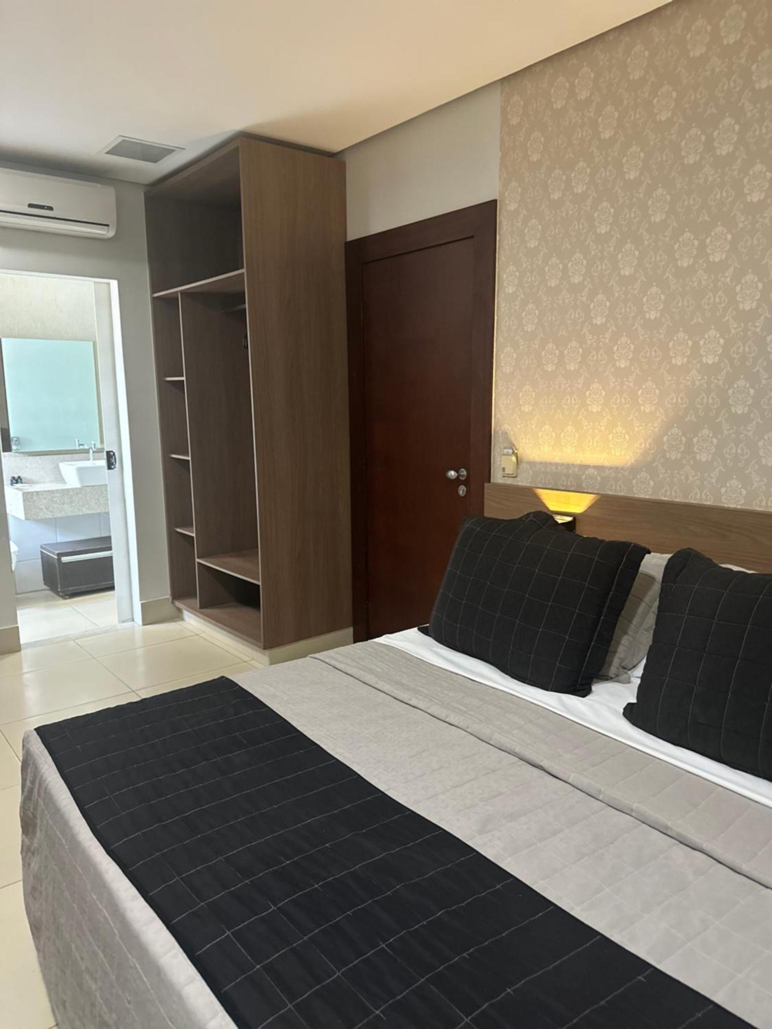 Hotel Planaltos Palace Goianesia